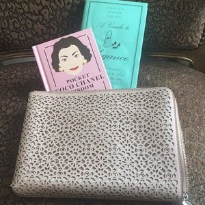 Rio Tech Sleeve clutch with nickel hardware